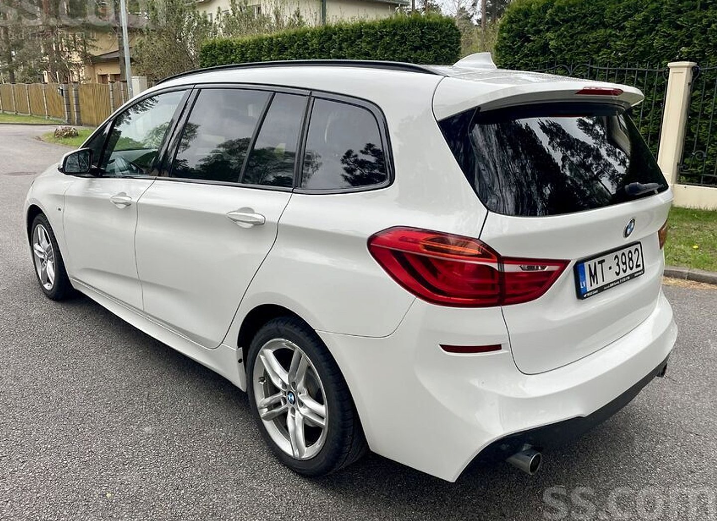 BMW 220 — foto 5
