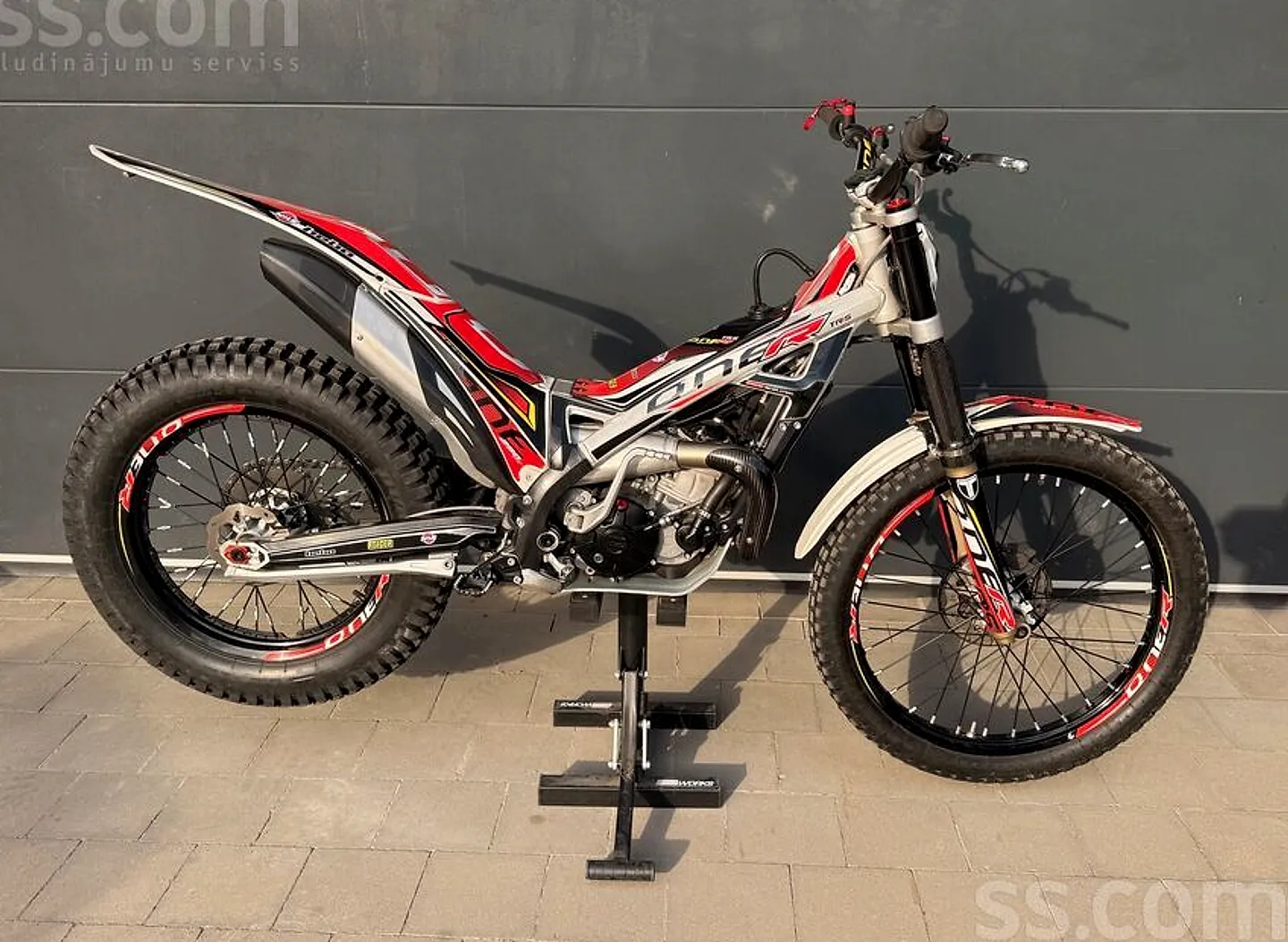 Cits Trrs One R 250