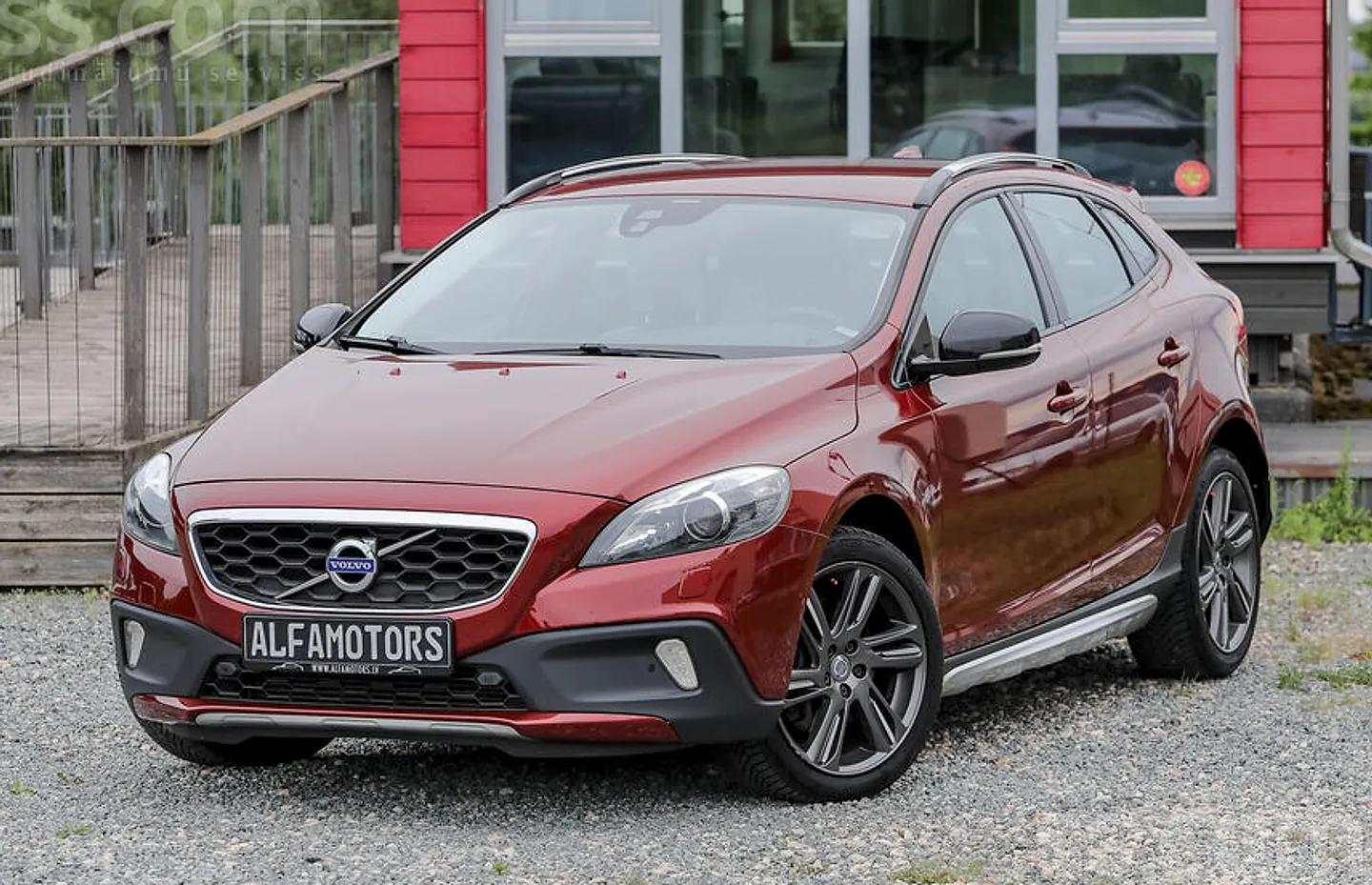 Volvo V40, 2013. gads