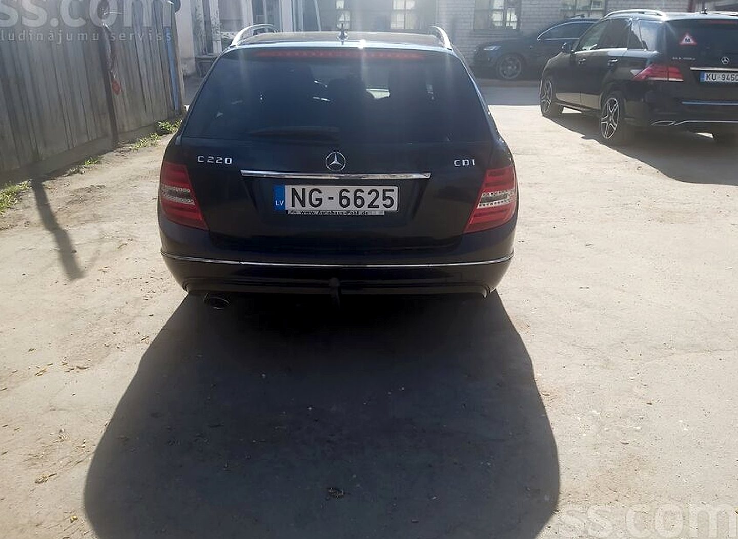 Mercedes-Benz C220 — foto 3