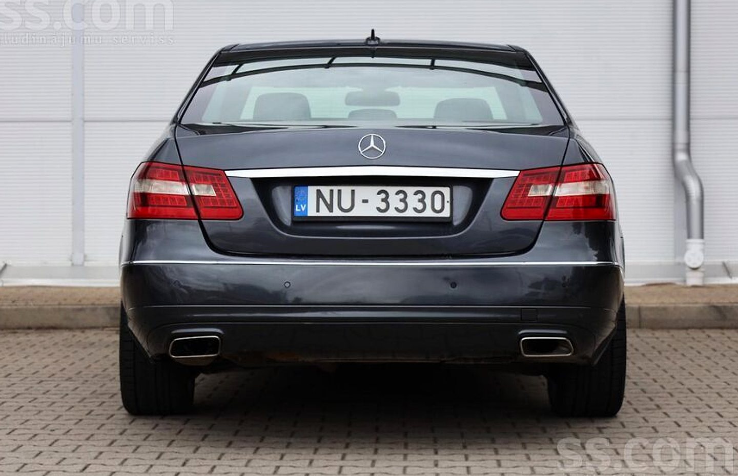 Mercedes-Benz E200 — foto 5