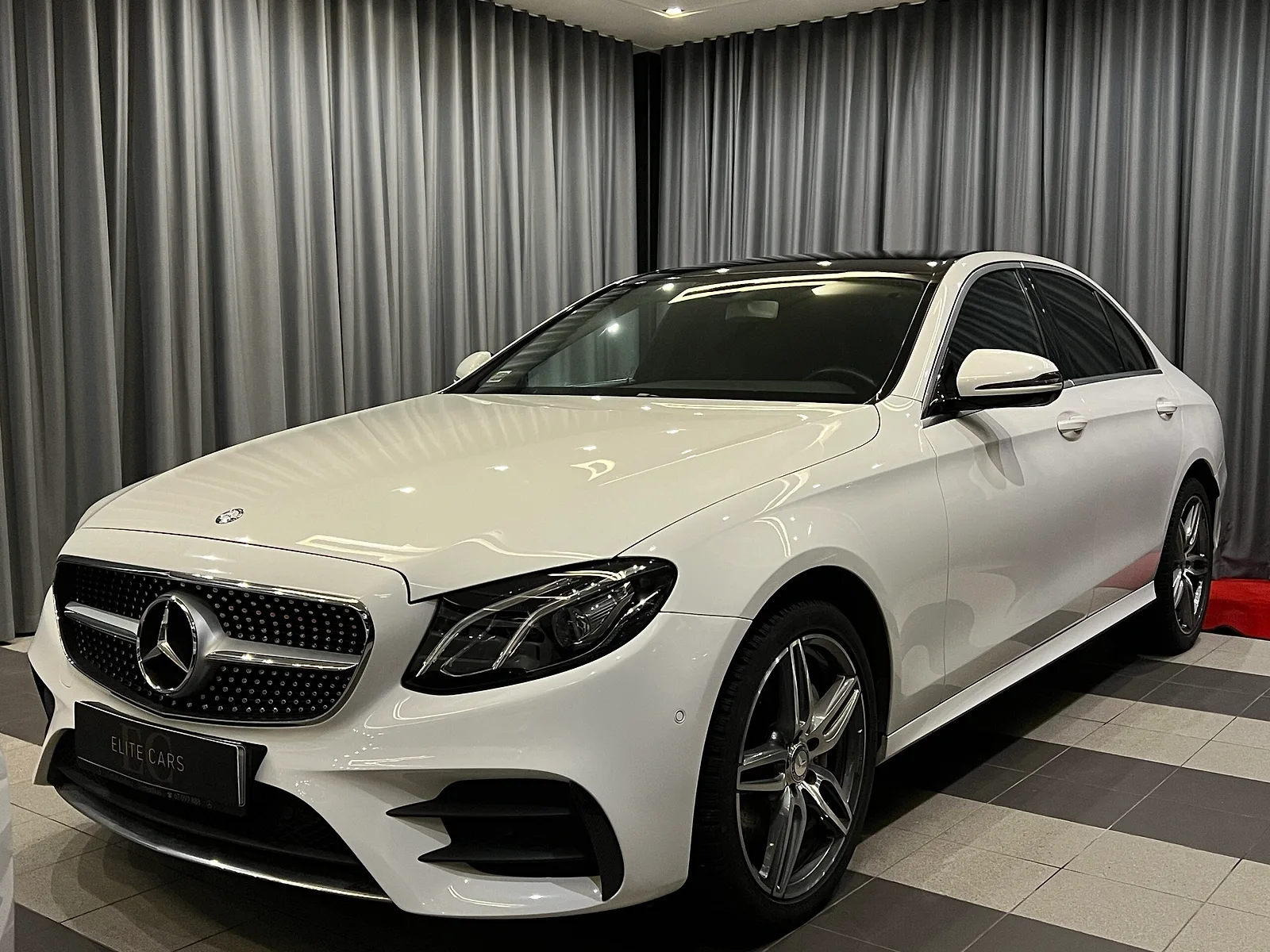 Mercedes-Benz E220d AMG, 2016. gads