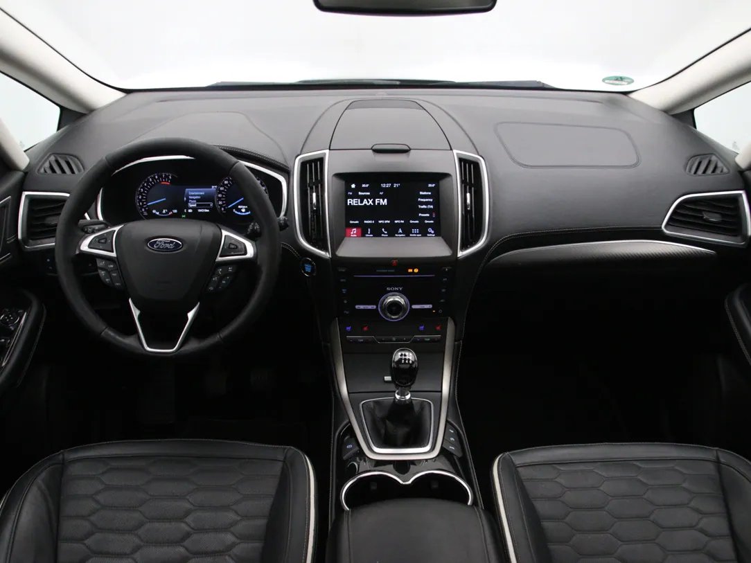 Ford S-Max — foto 3