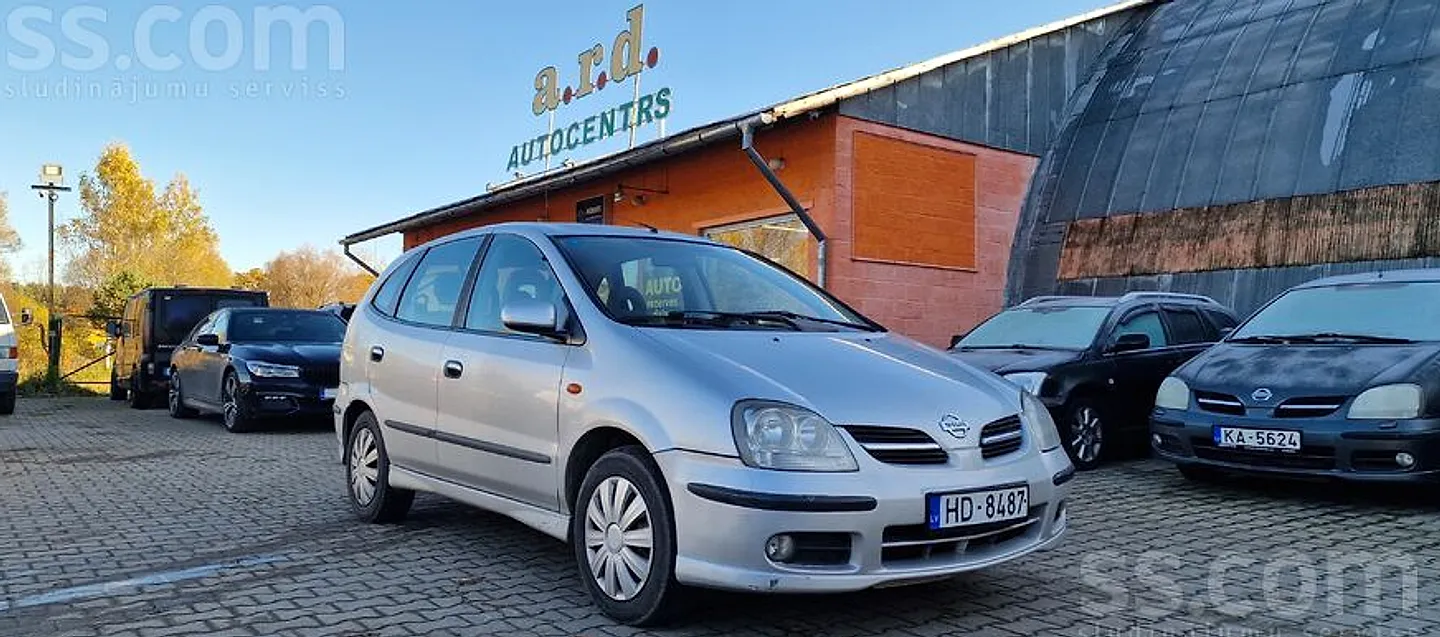 Nissan Almera Tino, 2003. gads