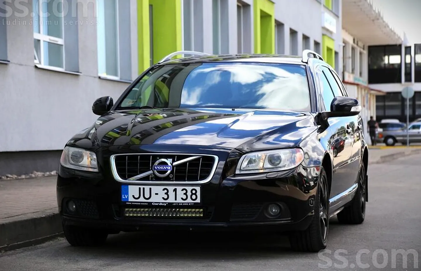 Volvo V70, 2011. gads