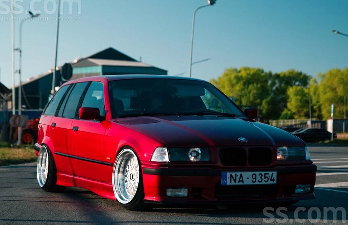 BMW 318 — foto 2
