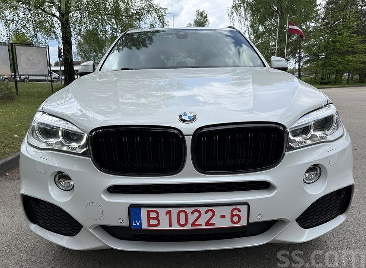 BMW X5 — foto 2