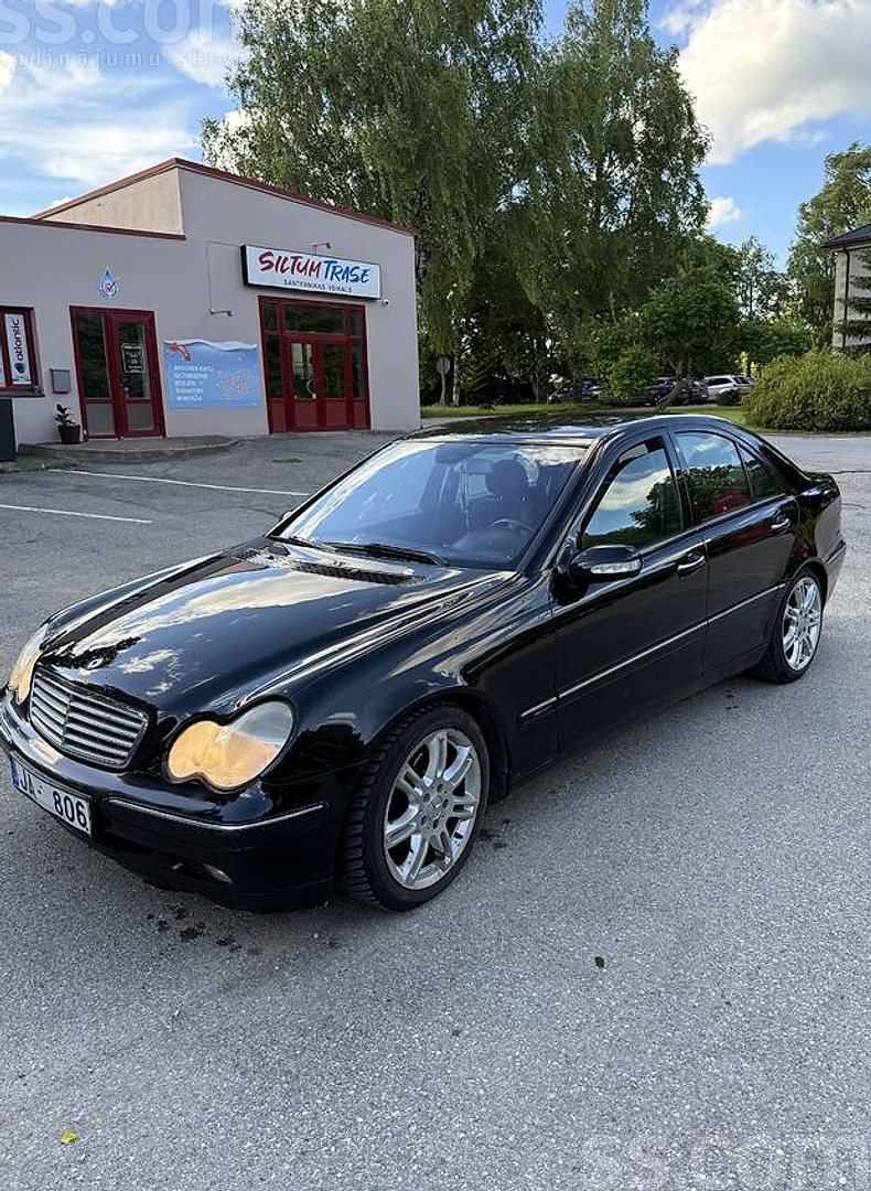 Mercedes-Benz C220 — foto 2