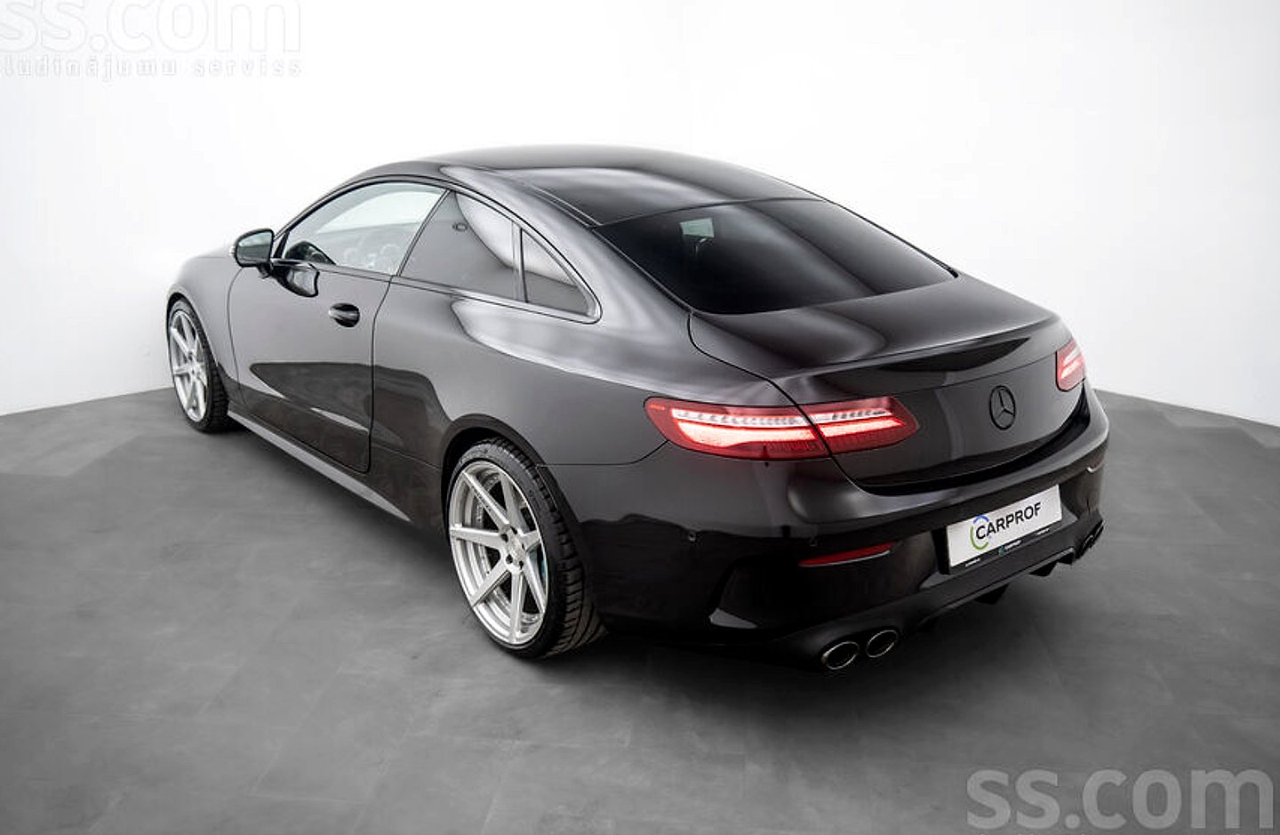 Mercedes-Benz E400 — foto 6