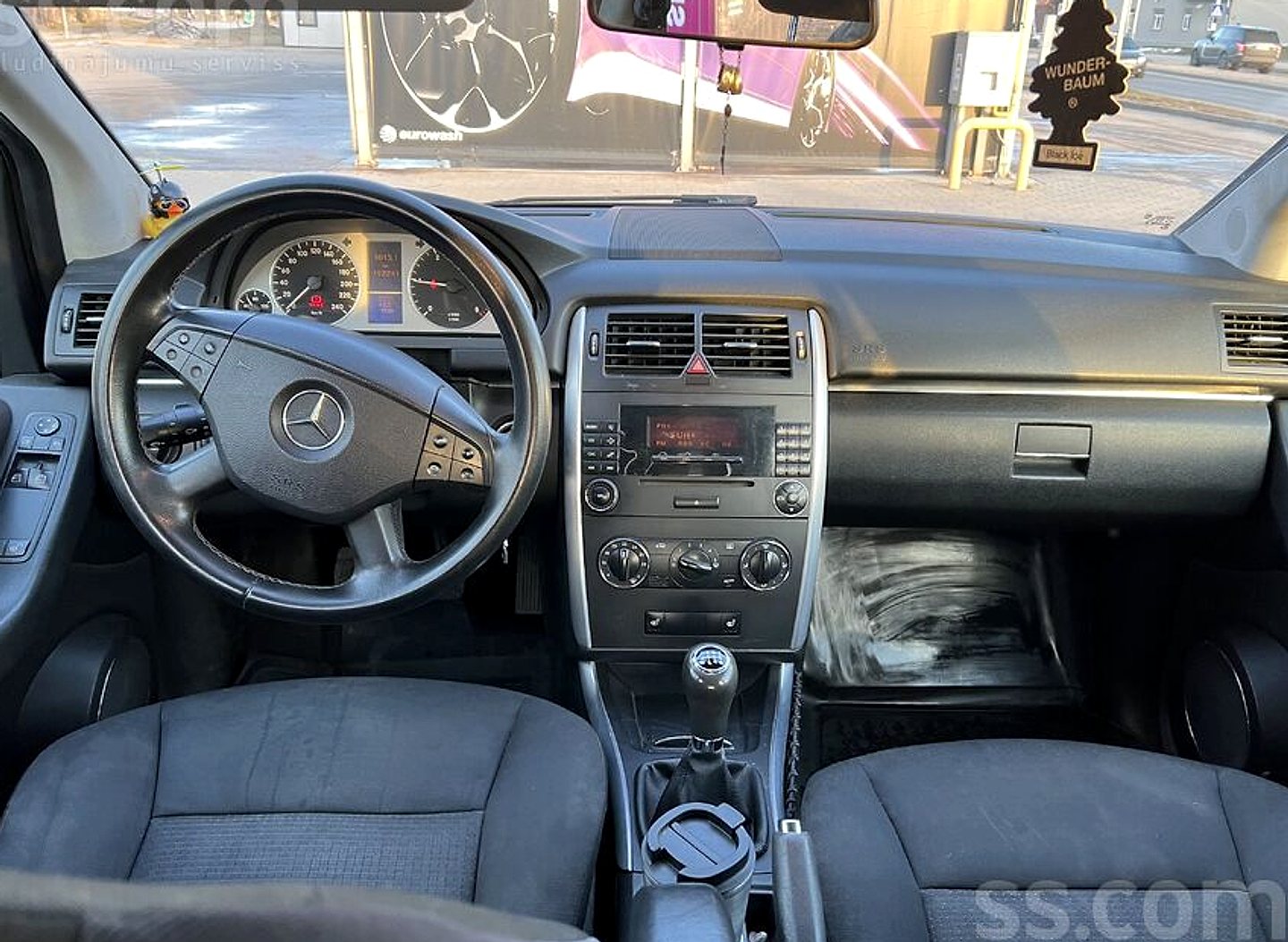 Mercedes-Benz B180 — foto 5