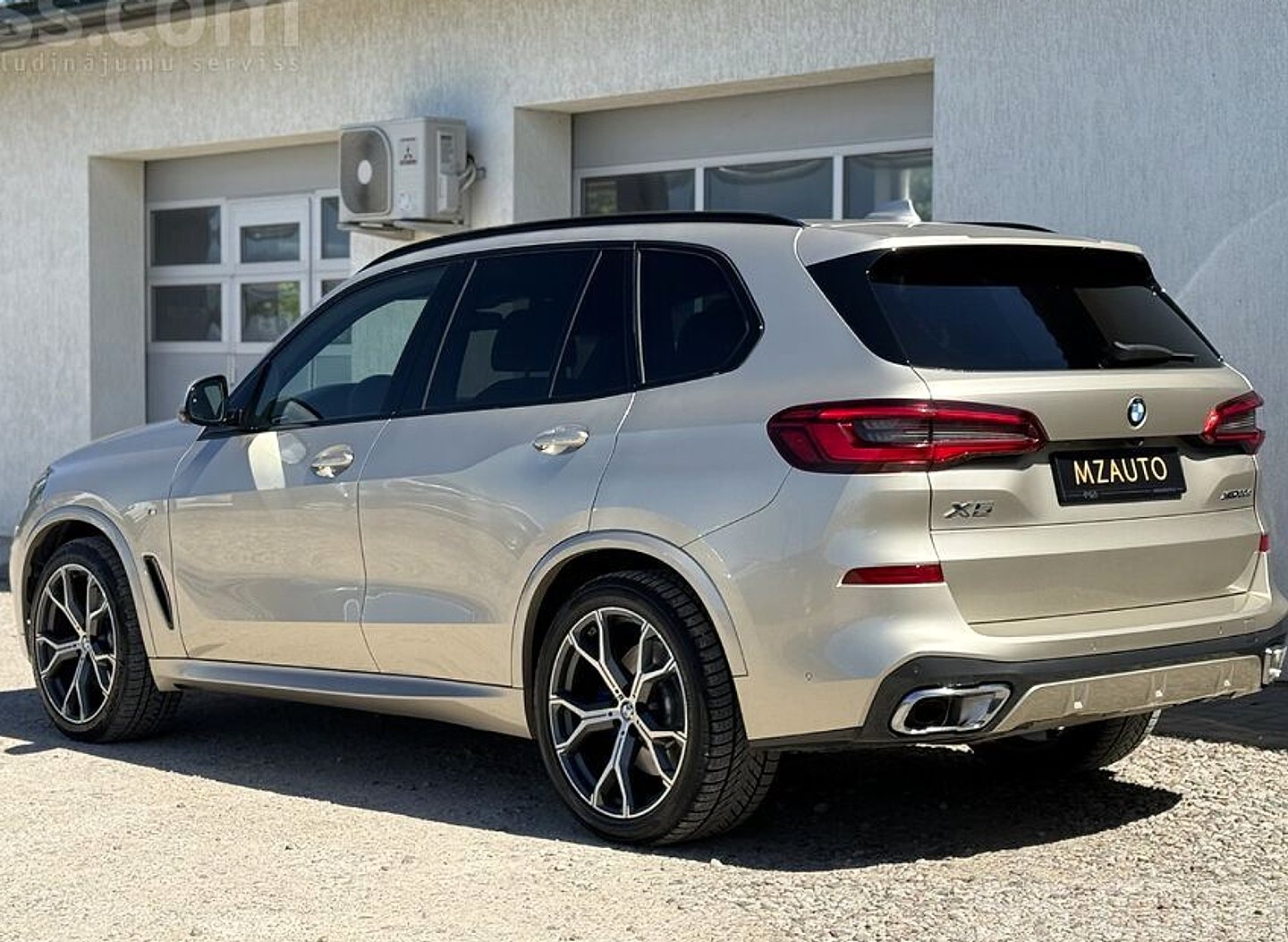 BMW X5 — foto 5