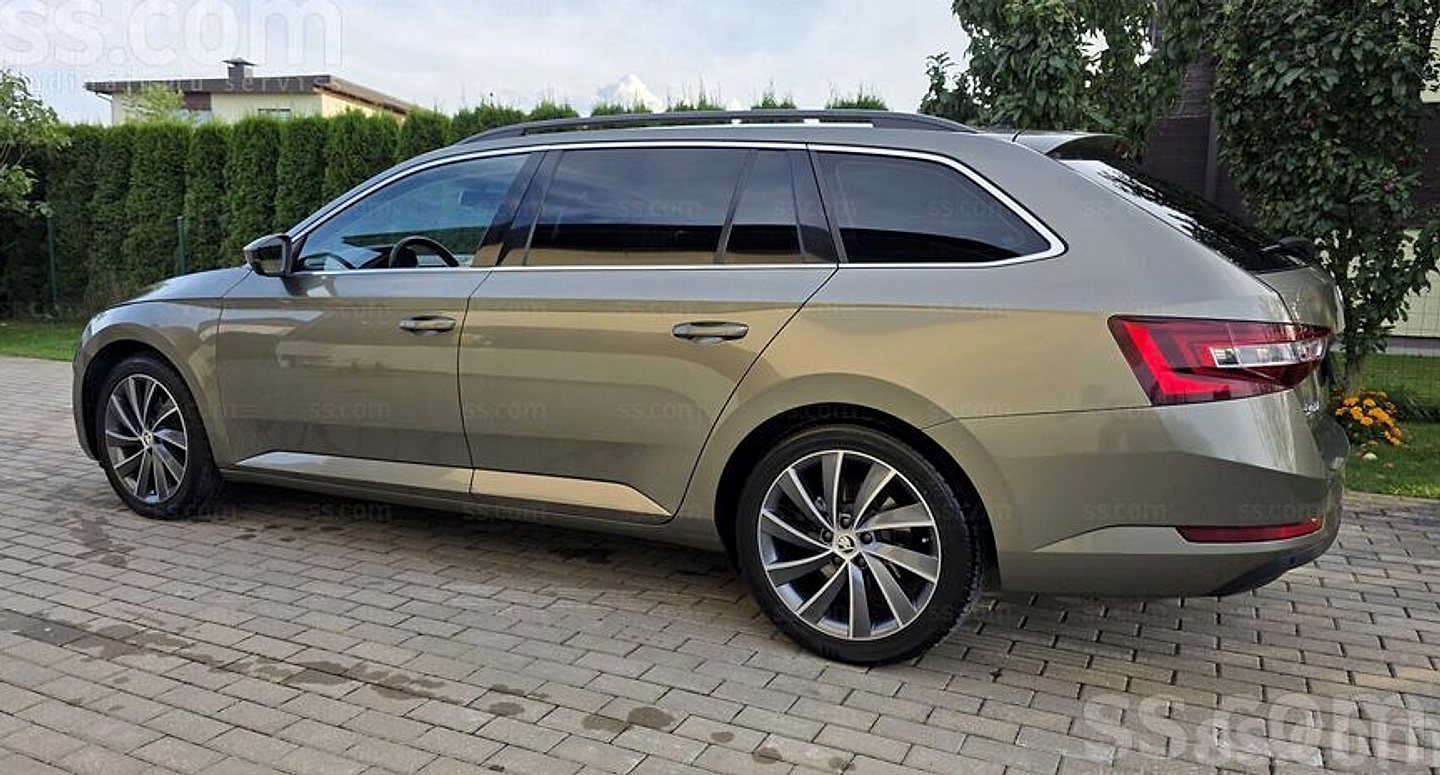 Škoda Superb — foto 3