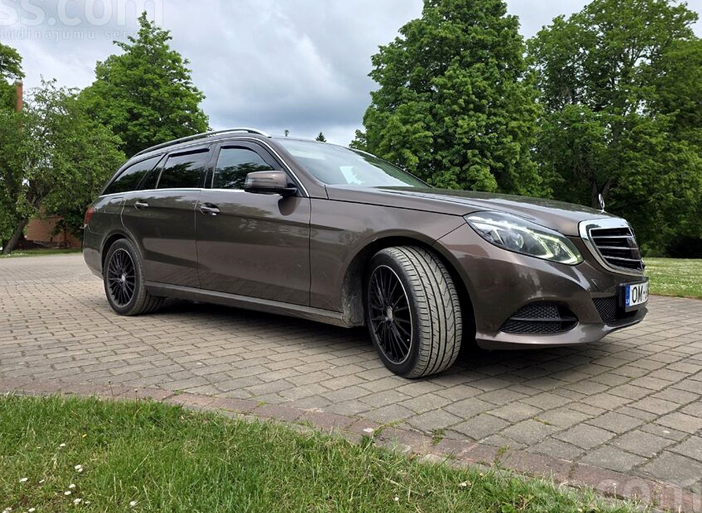 Mercedes-Benz E300 — foto 2