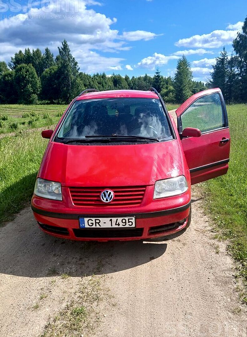 Volkswagen Sharan, 2000. gads
