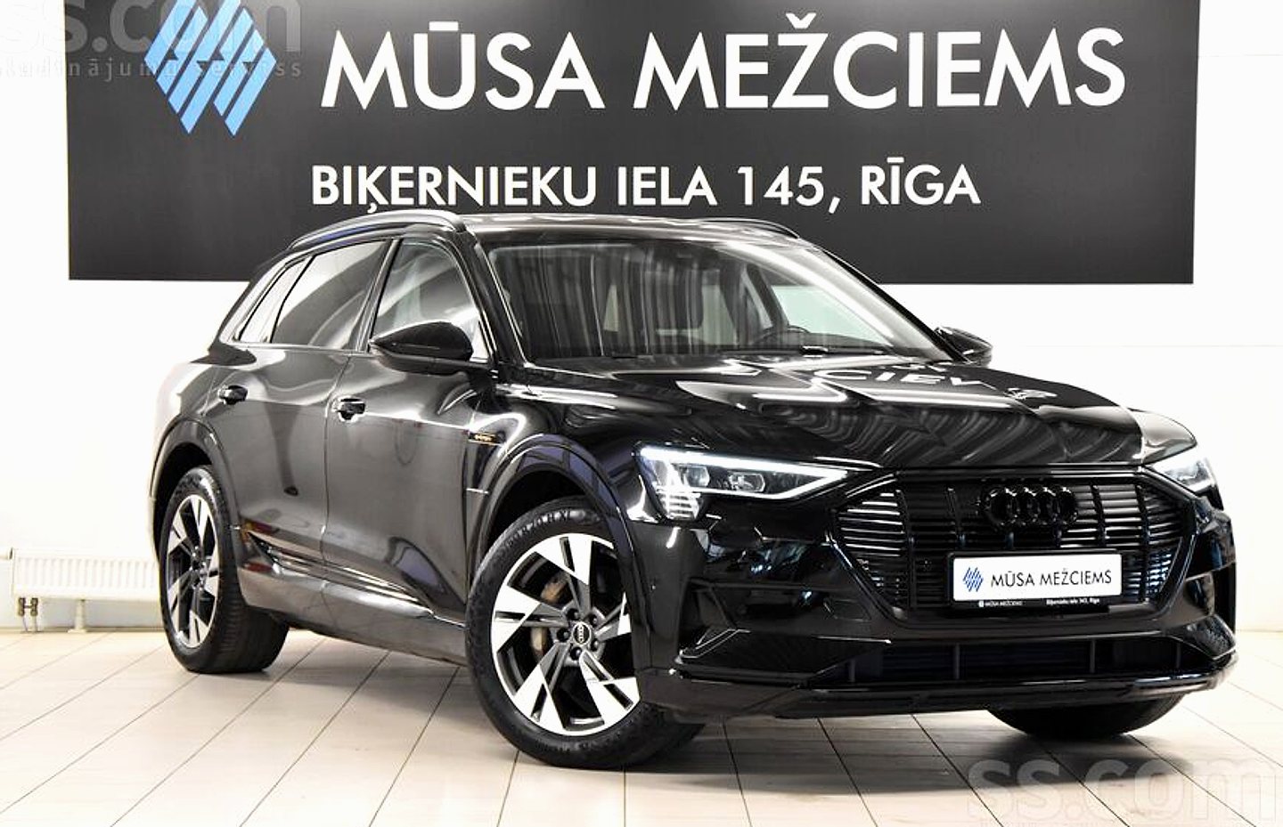 Audi E-tron — foto 3