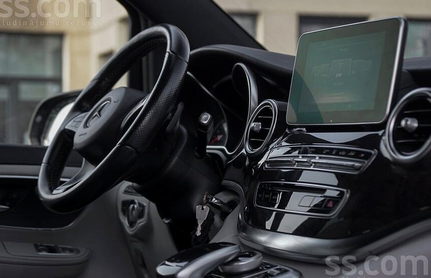 Mercedes-Benz V250 — foto 6