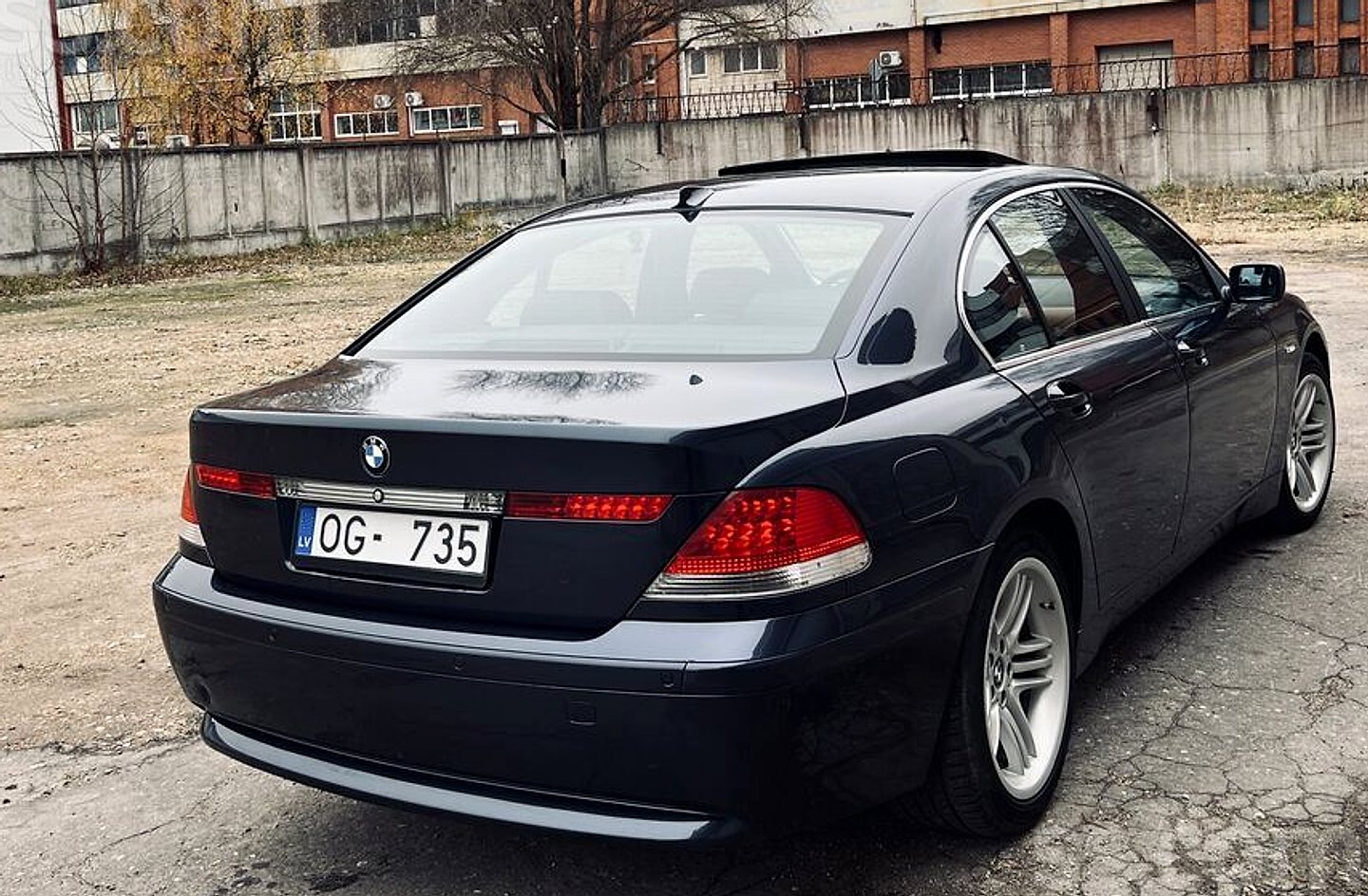 BMW 735 — foto 5