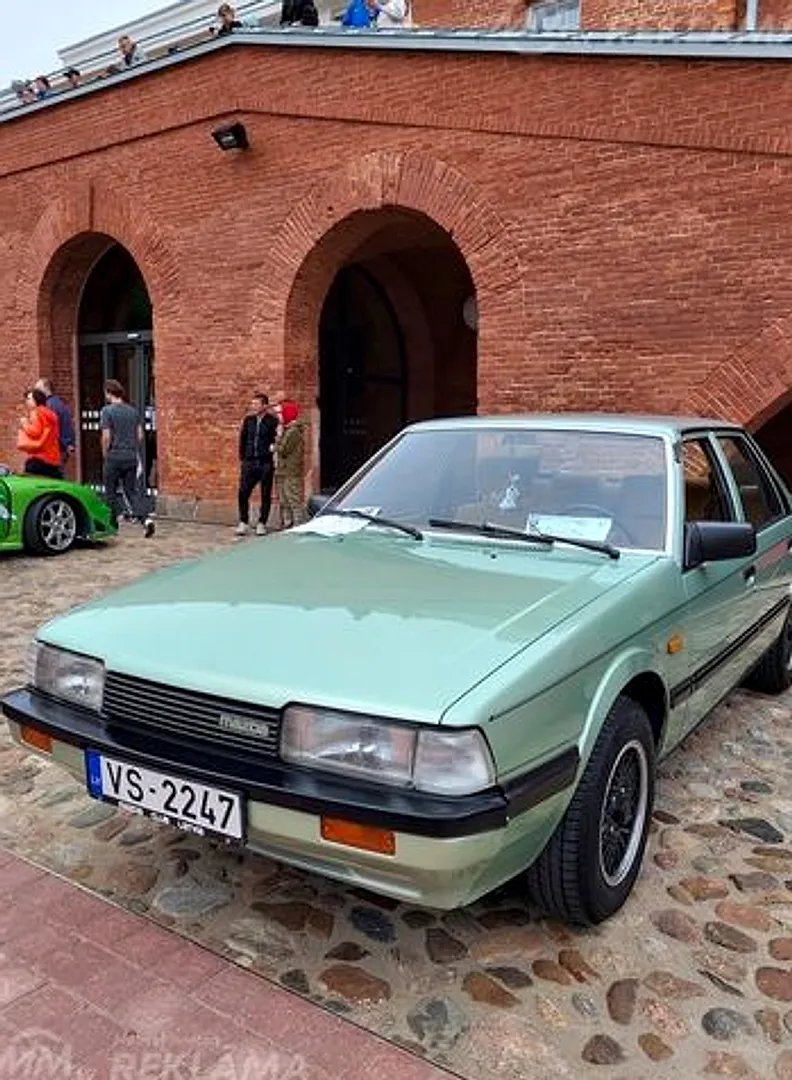 Mazda 626, 1983. gads