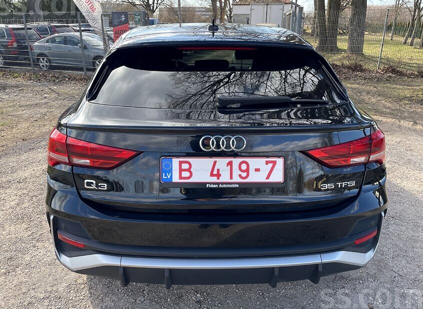 Audi Q3 — foto 4