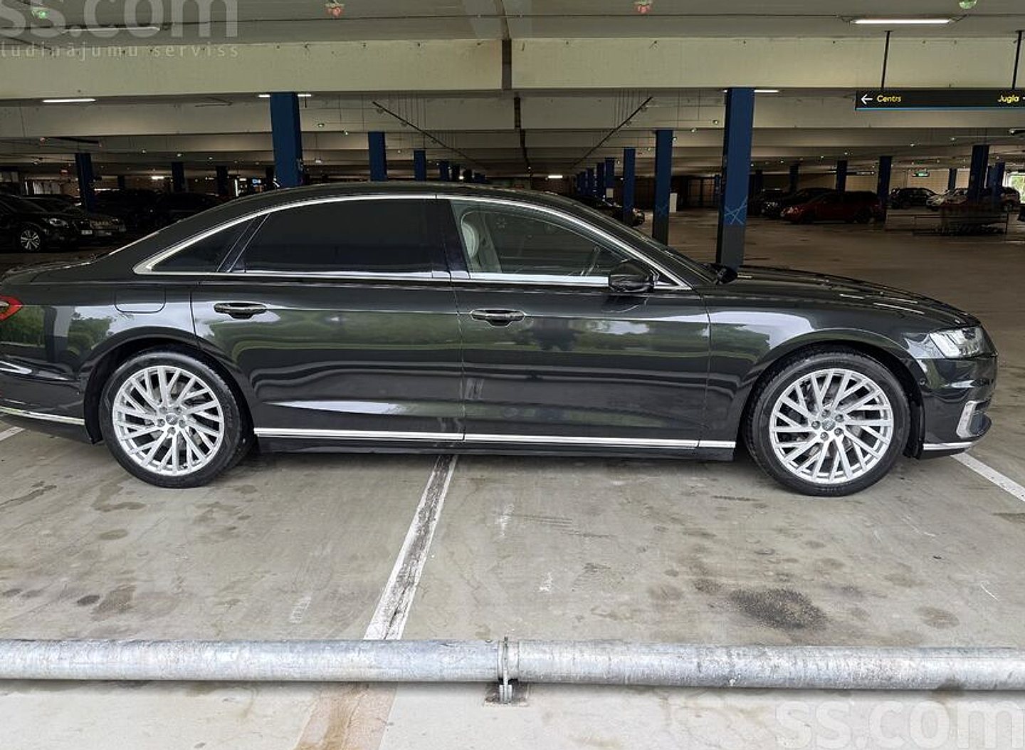 Audi A8 — foto 2