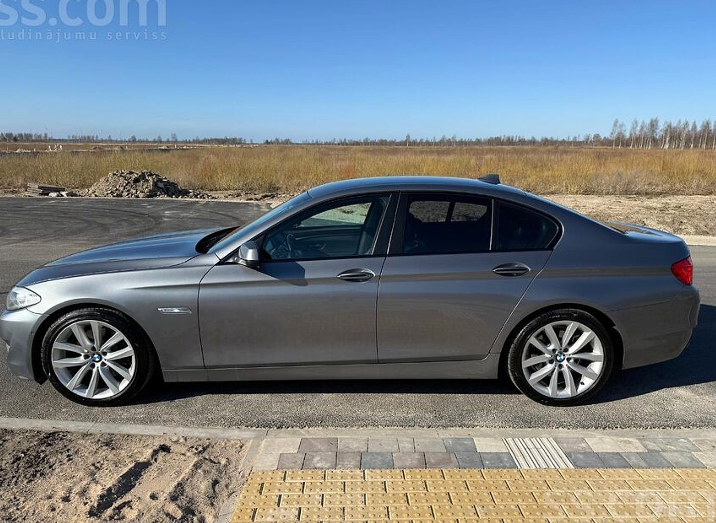 BMW 530 — foto 2