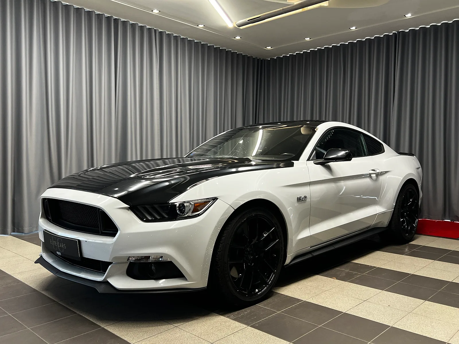 Ford Mustang, 2015. gads