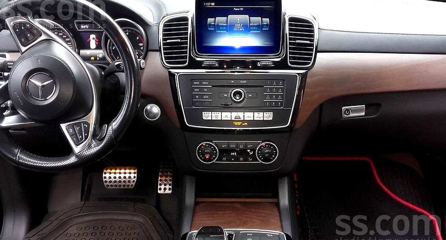 Mercedes-Benz GLS 350 — foto 5