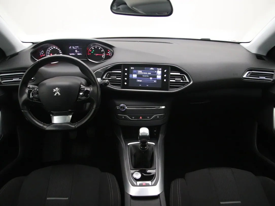 Peugeot 308 — foto 3