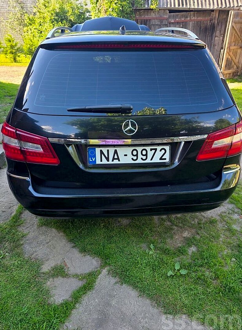 Mercedes-Benz E250 — foto 3