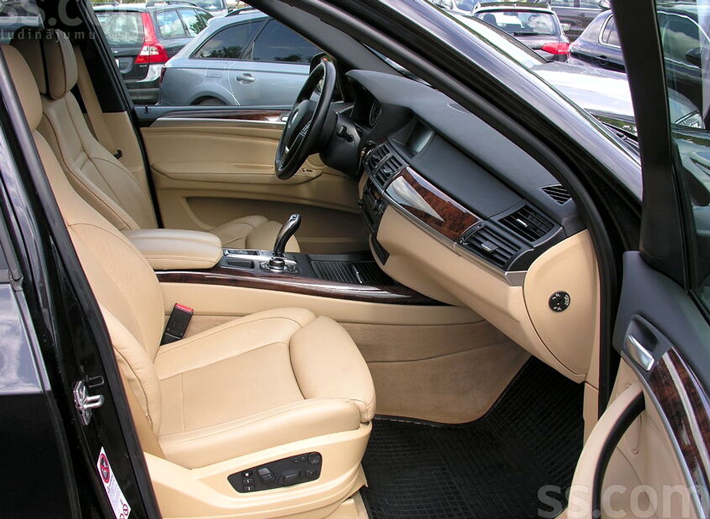 BMW X5 — foto 6