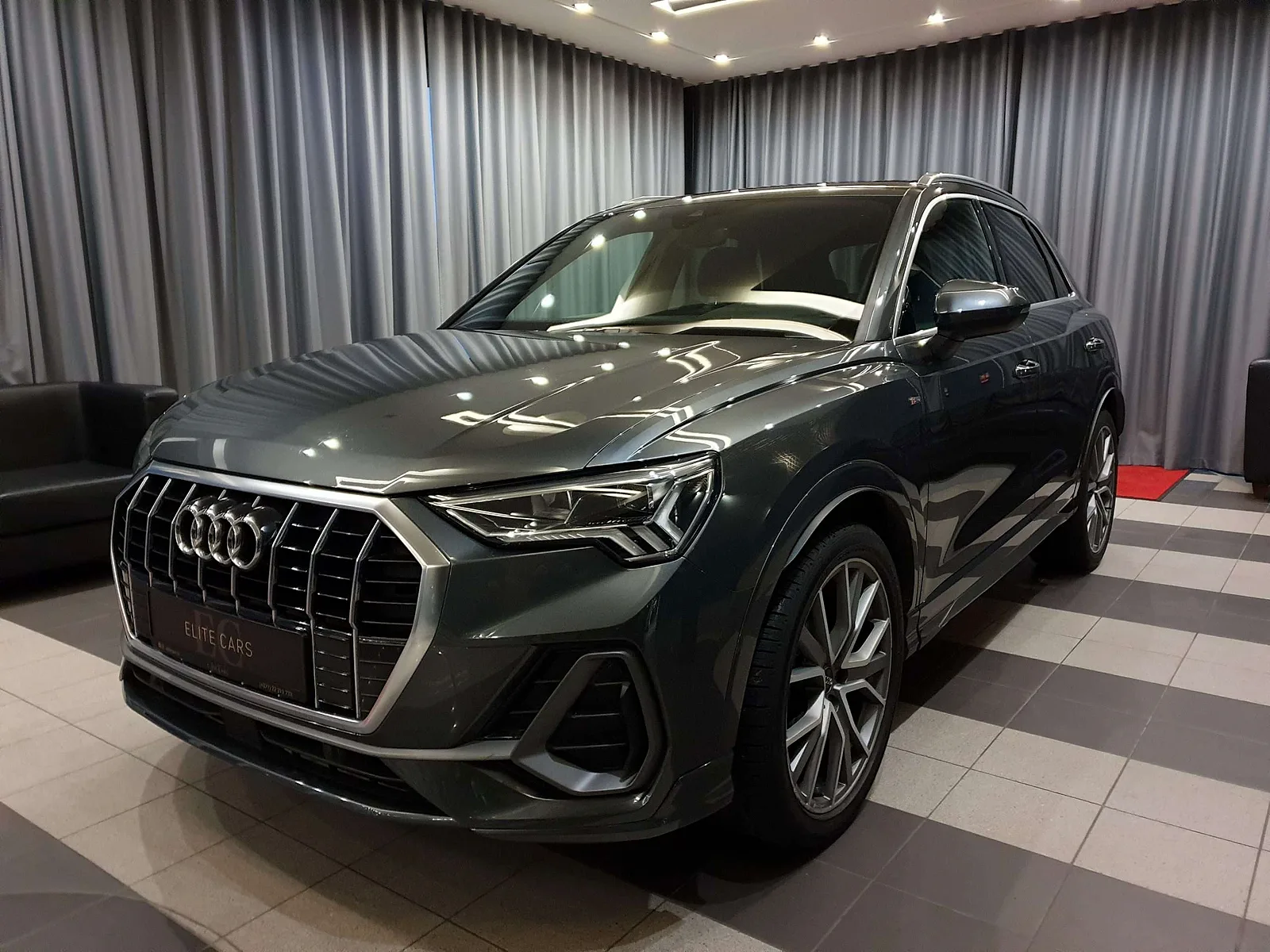 Audi Q3 35TFSI S Line, 2019. gads