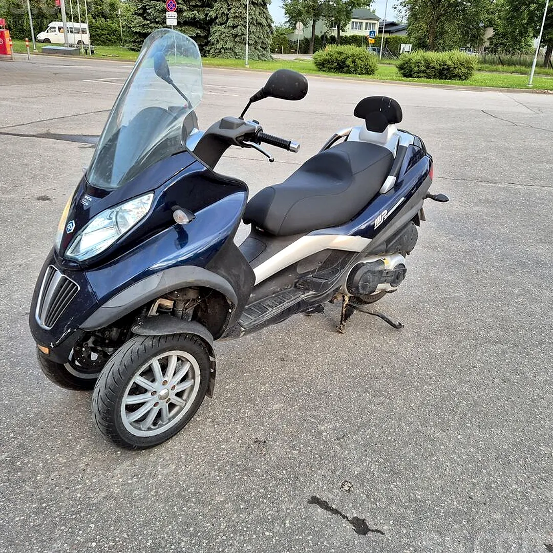 Piaggio Mp3, 2011. gads
