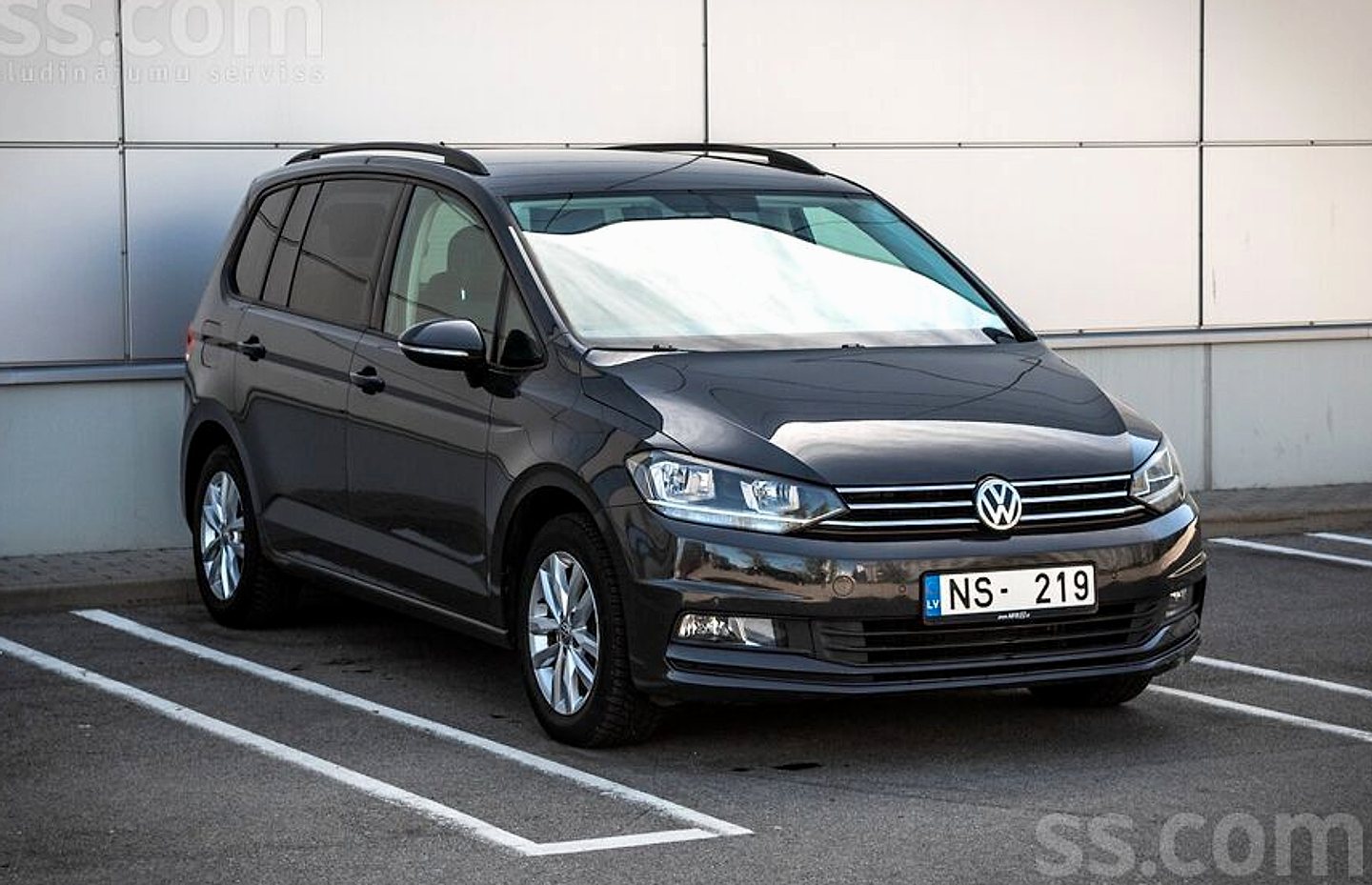 Volkswagen Touran — foto 3