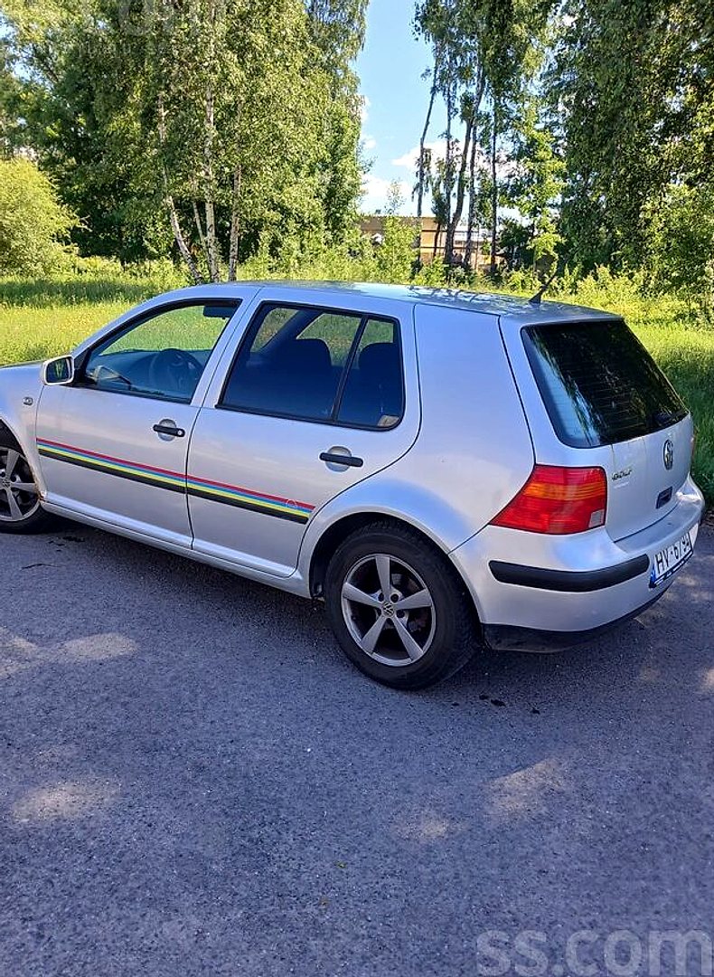 Volkswagen Golf 4, 2000. gads