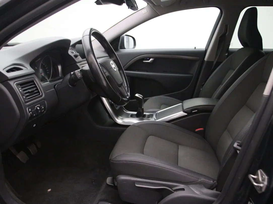 Volvo V70 — foto 5