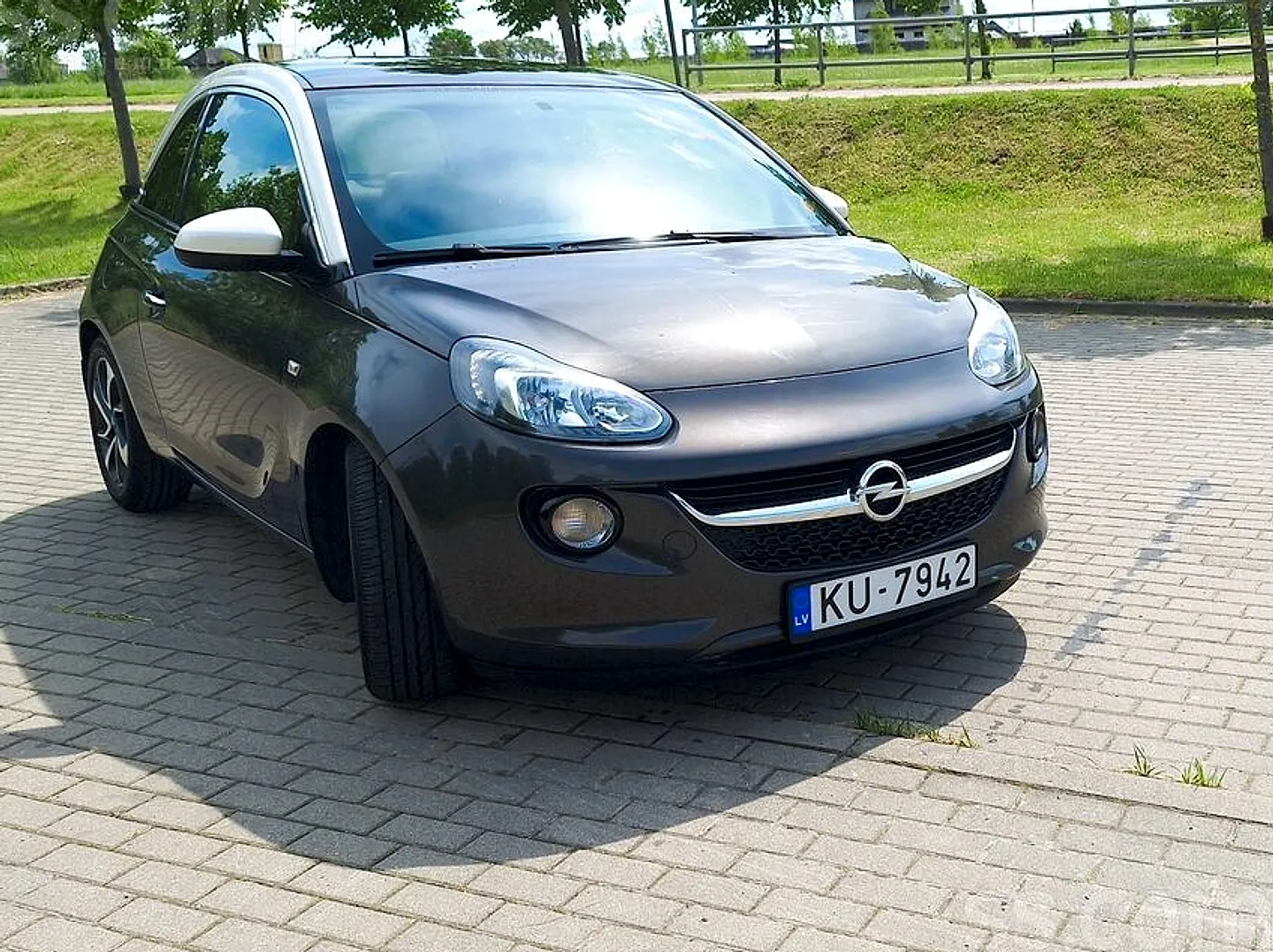 Opel Adam, 2013. gads