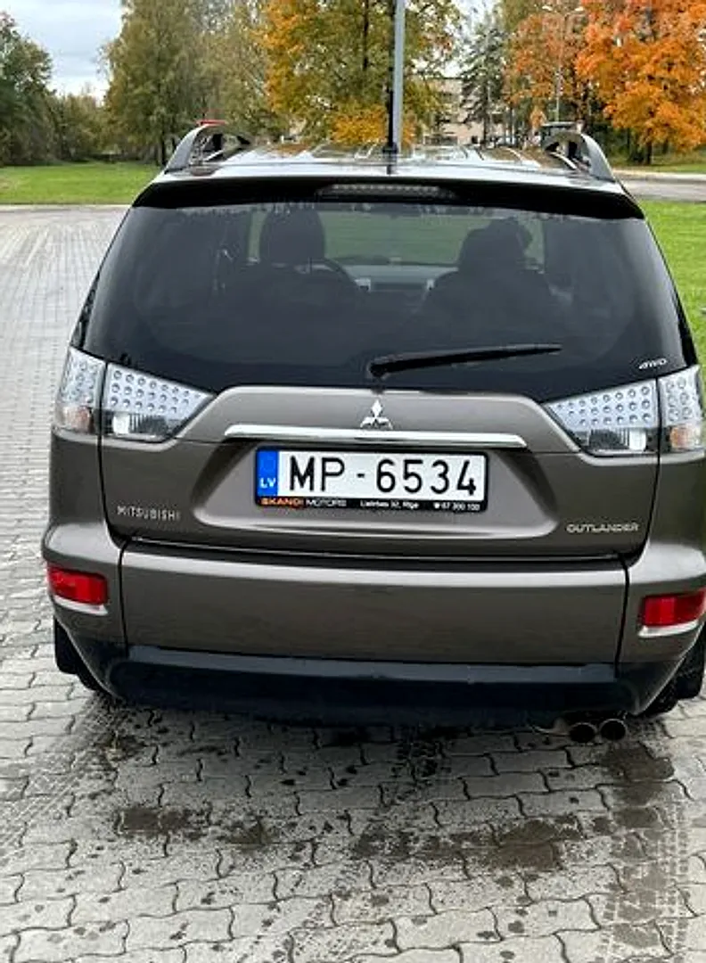 Mitsubishi Outlander, 2011. gads