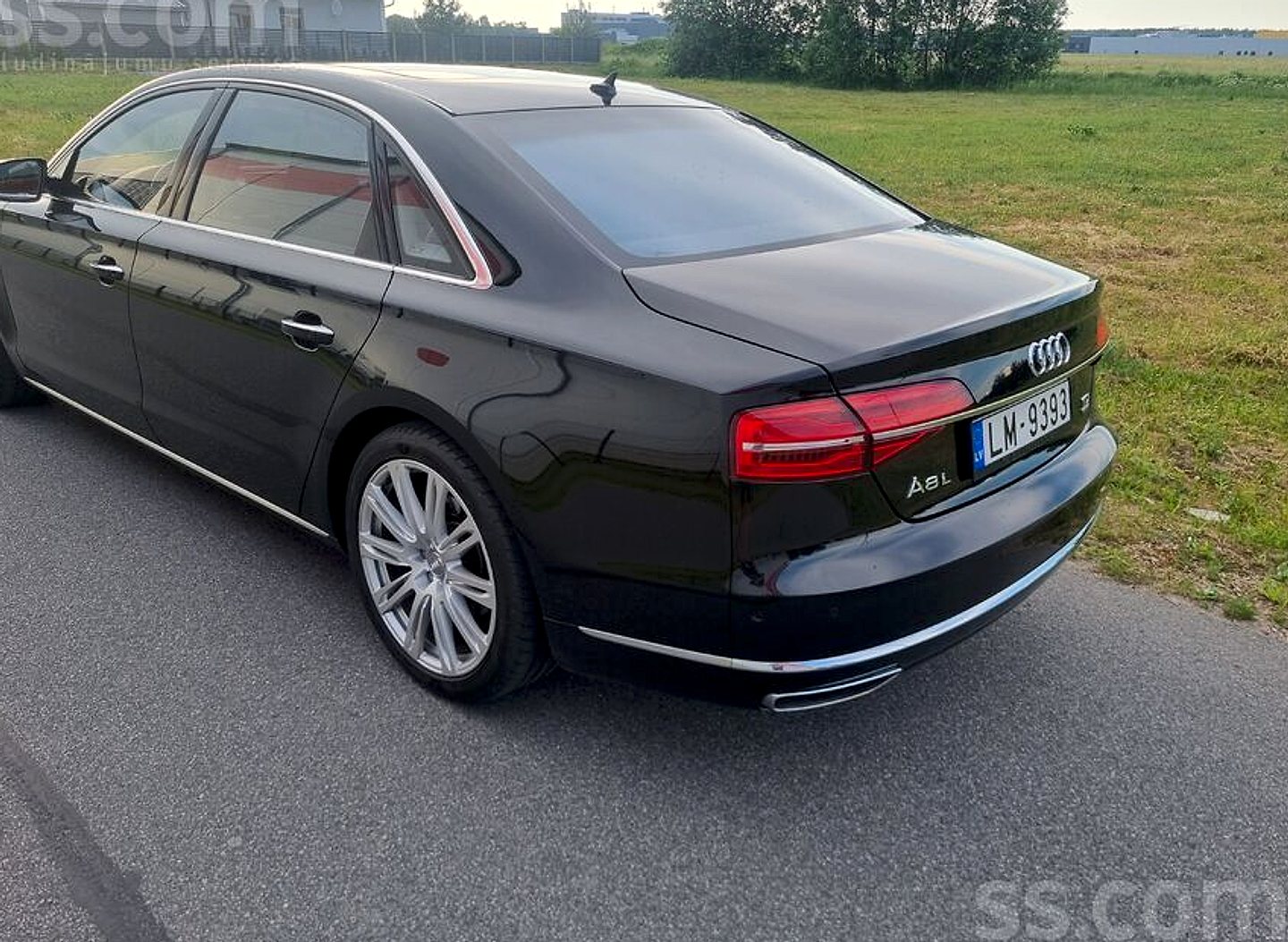 Audi A8 — foto 3