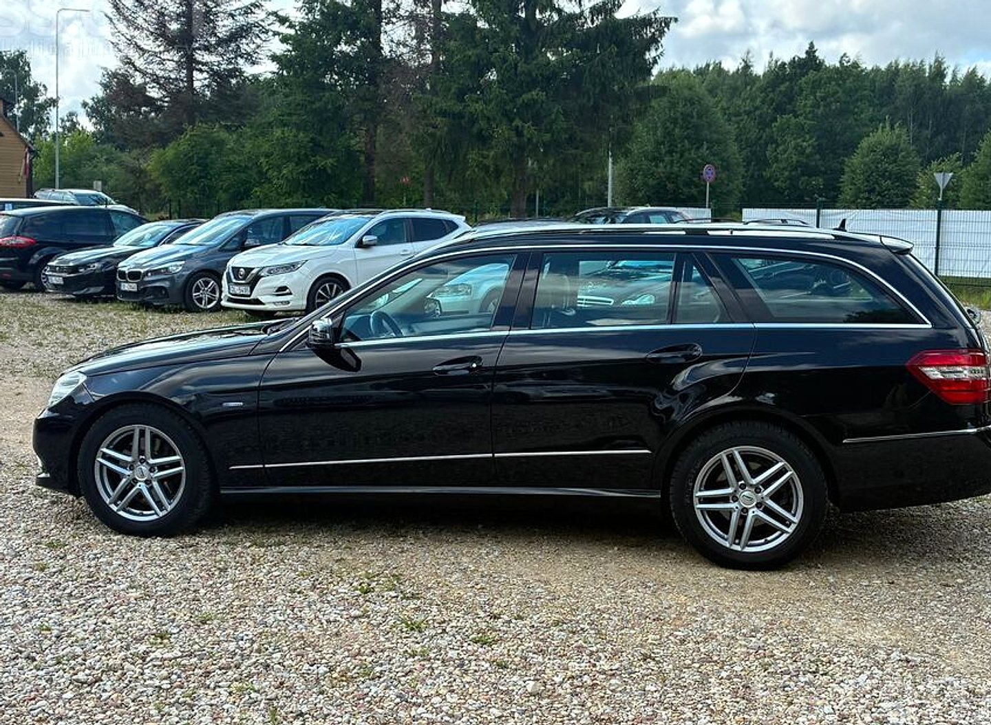 Mercedes-Benz E350 — foto 5
