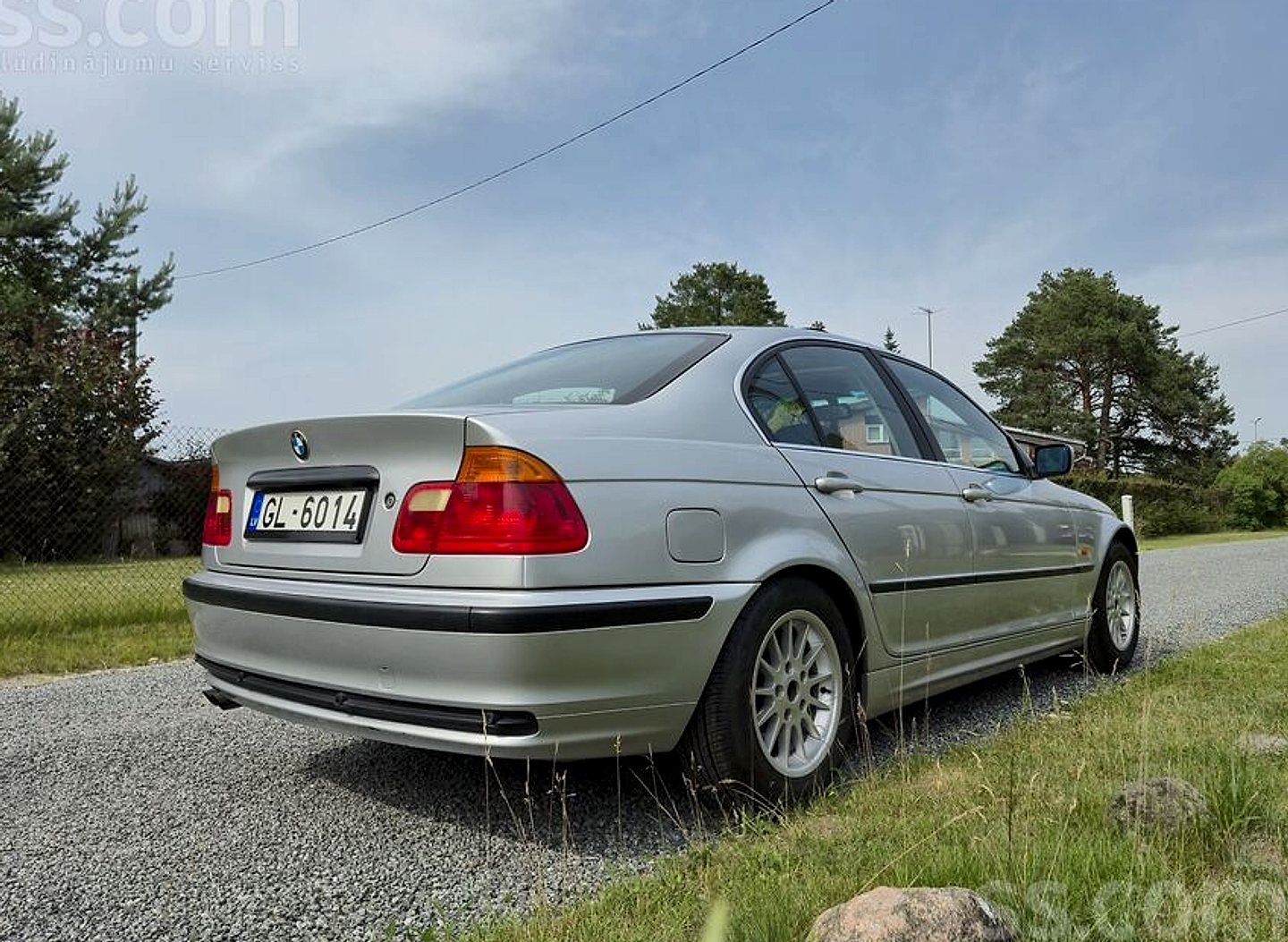 BMW 320 — foto 5