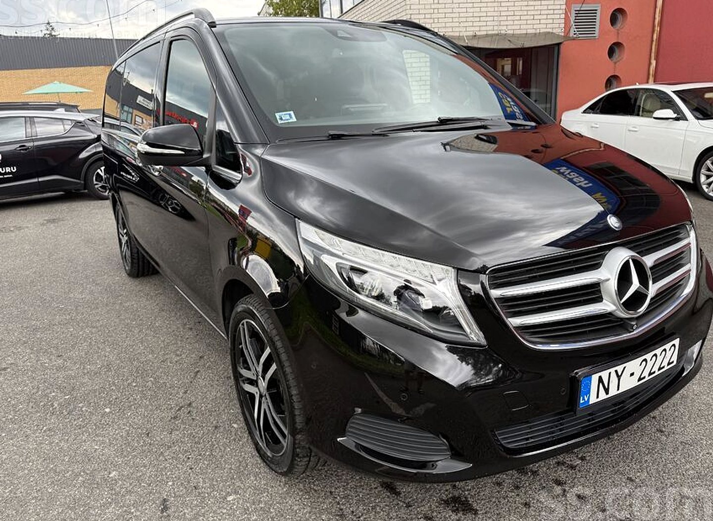 Mercedes-Benz V220 — foto 2