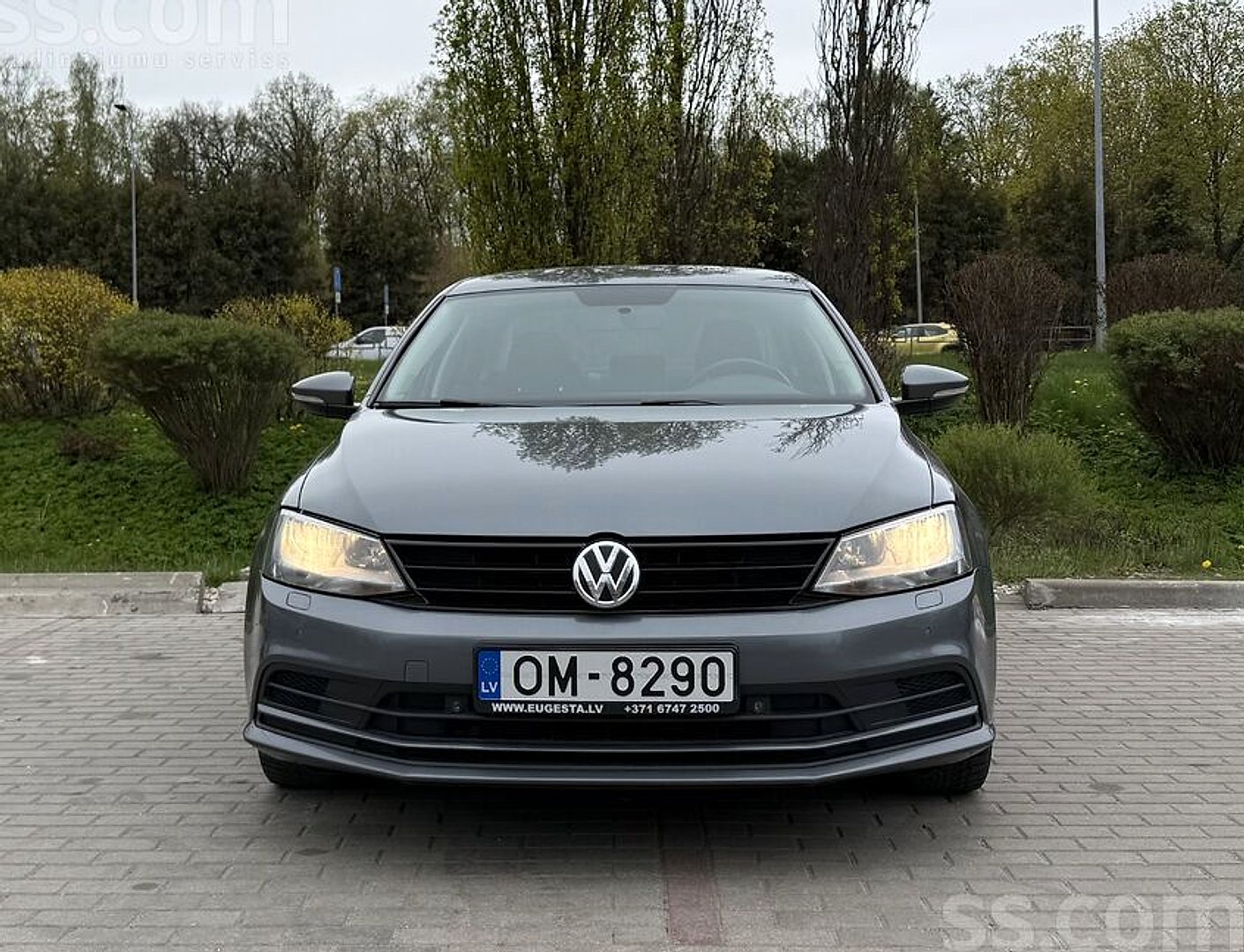 Volkswagen Jetta — foto 2