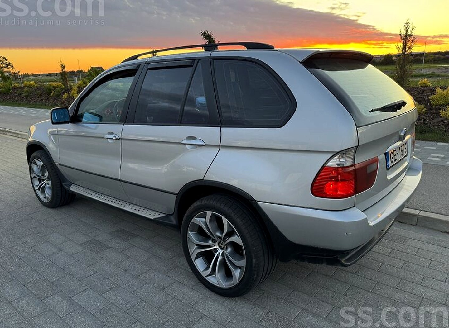 BMW X5 — foto 5