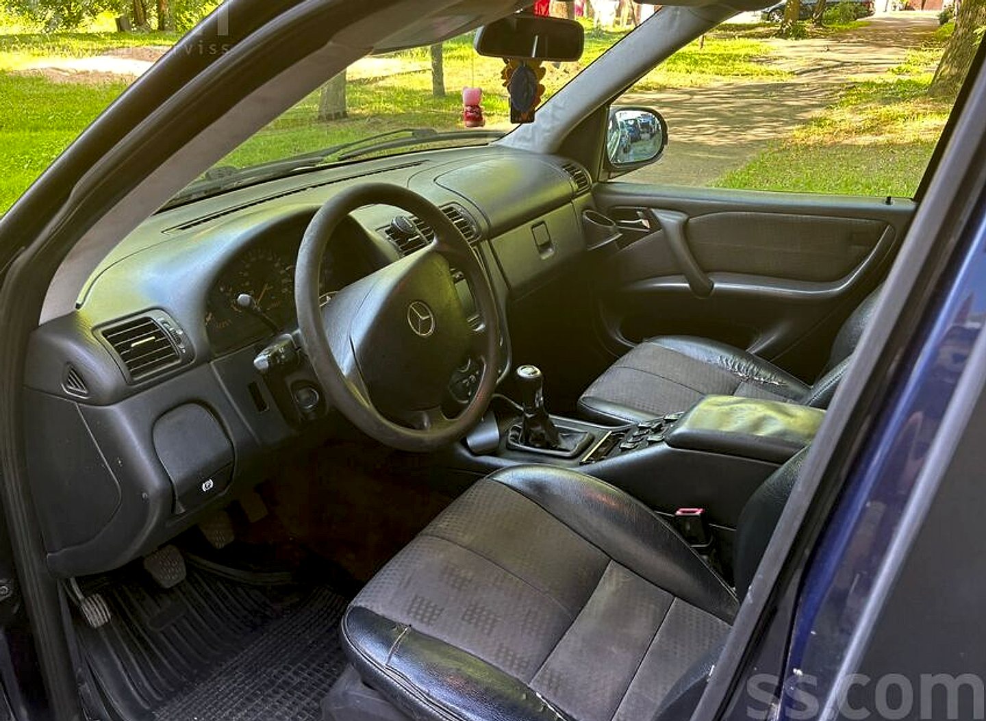Mercedes-Benz ML270 — foto 3