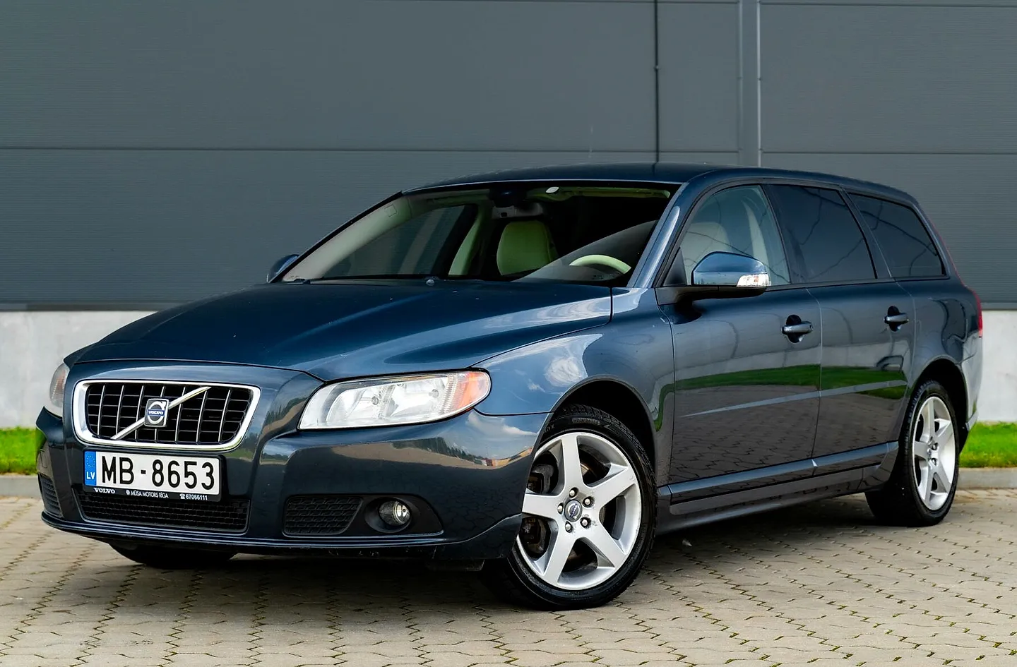 Volvo V70, 2008. gads