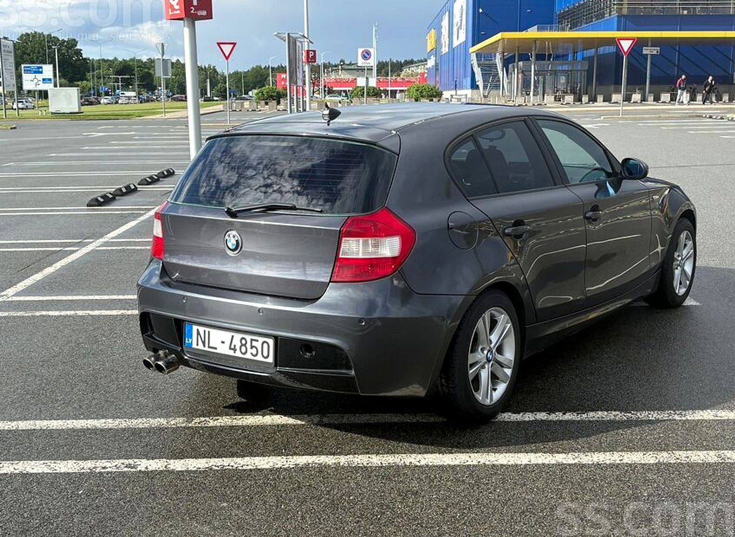 BMW 118 — foto 4