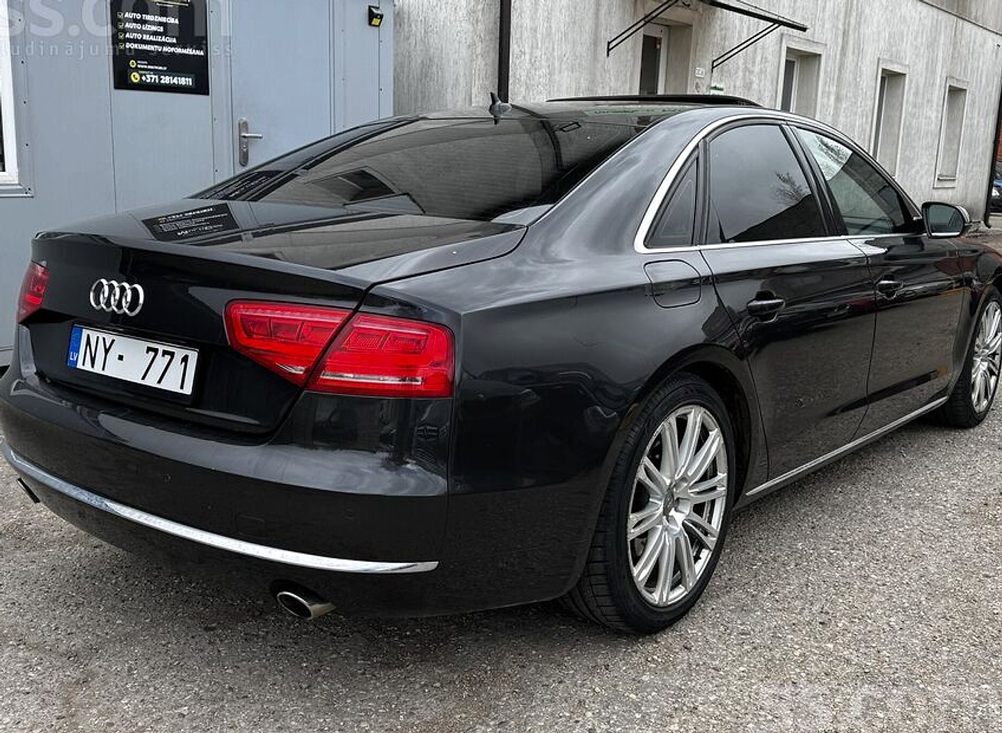 Audi A8 — foto 6