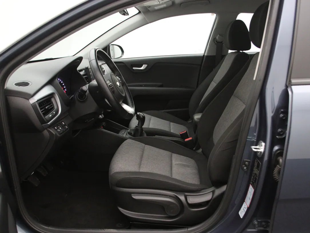 KIA Stonic — foto 5
