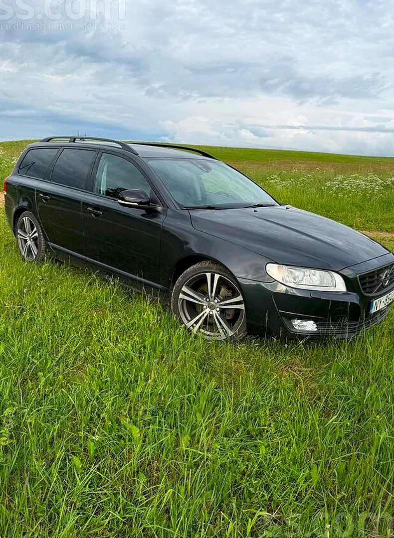 Volvo V70, 2015. gads