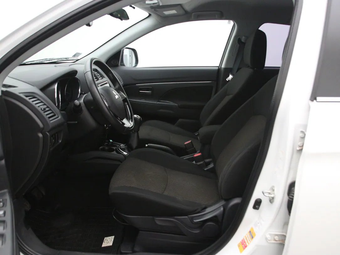MITSUBISHI Asx — foto 5